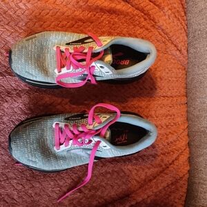 Brooks Women's Running Shoes - Gray and Pink